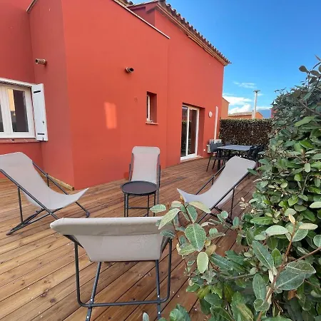 Дом отдыха Mini - Les Hameaux De Saint Cyprien