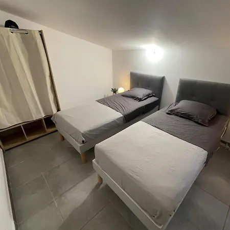 Mini - Les Hameaux De Saint Cyprien * Леччи